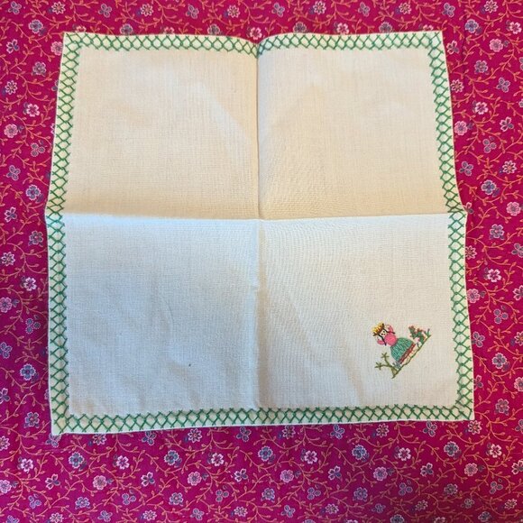 Vintage Handmade Embroidered Guatemalan 4 Napkins Handkerchiefs Folk Art - Picture 6 of 7